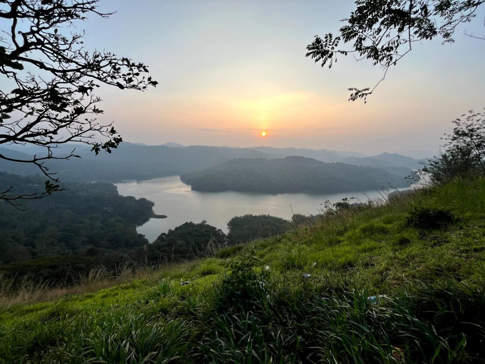 Munnar Village Homes Εξωτερικό φωτογραφία